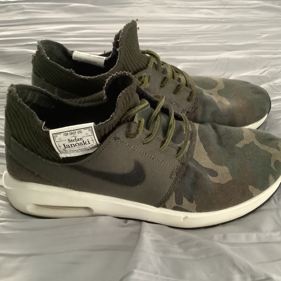 Nike SB Air Max Janoski 2 Premium - Picture 1 of 3